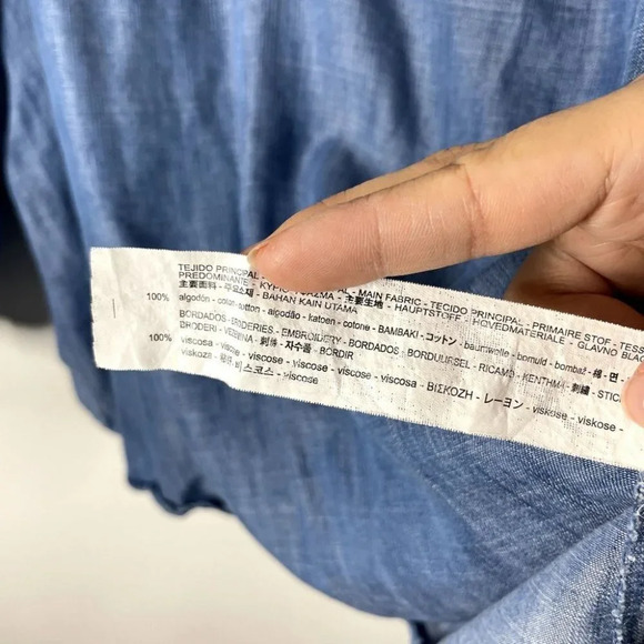 Zara Chambray Embroidered Sleeve Blouse Size S Deep V Neck Long Sleeve - Picture 5 of 6